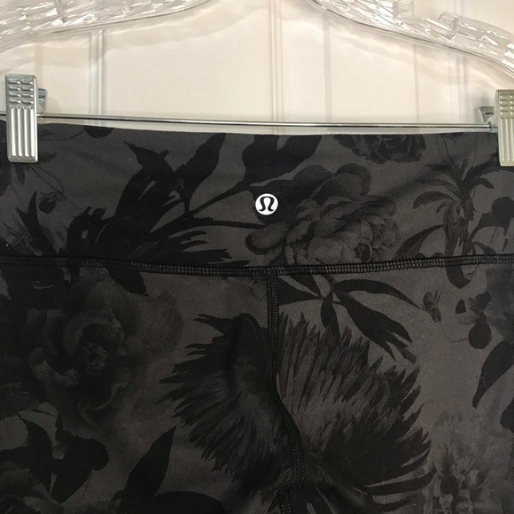 Lululemon Wunder Under Crop Pant in Brisk Bloom - Picture 4 of 6